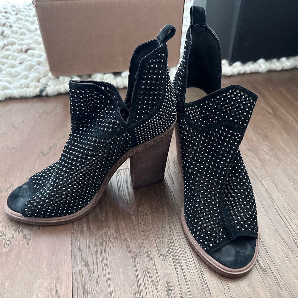 Vince Camuto Booties